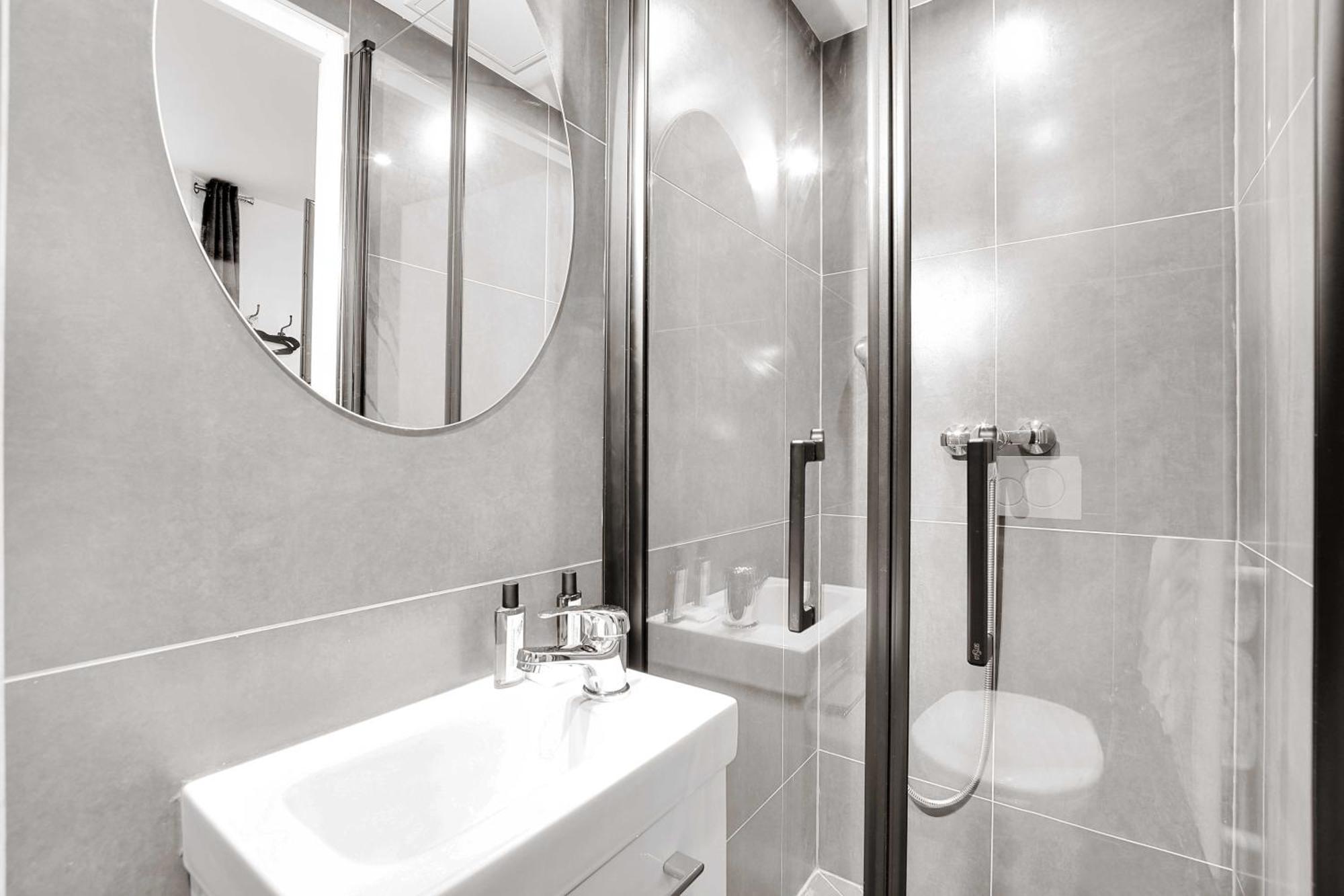 Charming Studio - 2P With Ac Near Montmartre Paris Ngoại thất bức ảnh